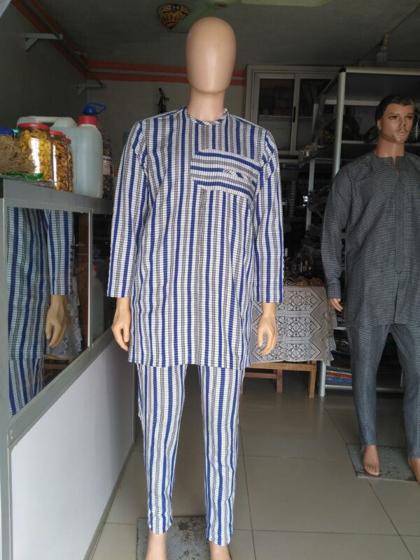 Modèle goodluck en pagne tissé – Image 3