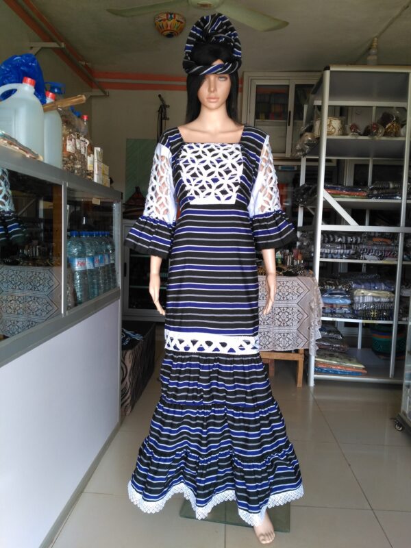 Robe en pagne tissé longue