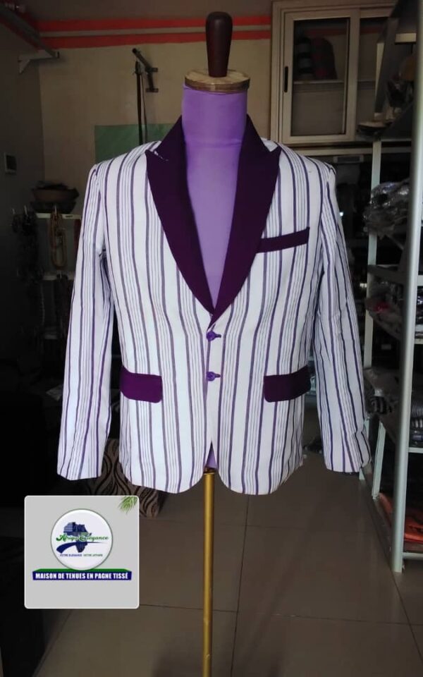 Haut costume blanc violet