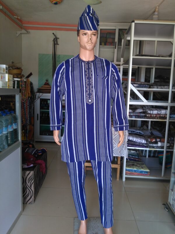 Trois pièces agbada en pagne tissé bleu – Image 2